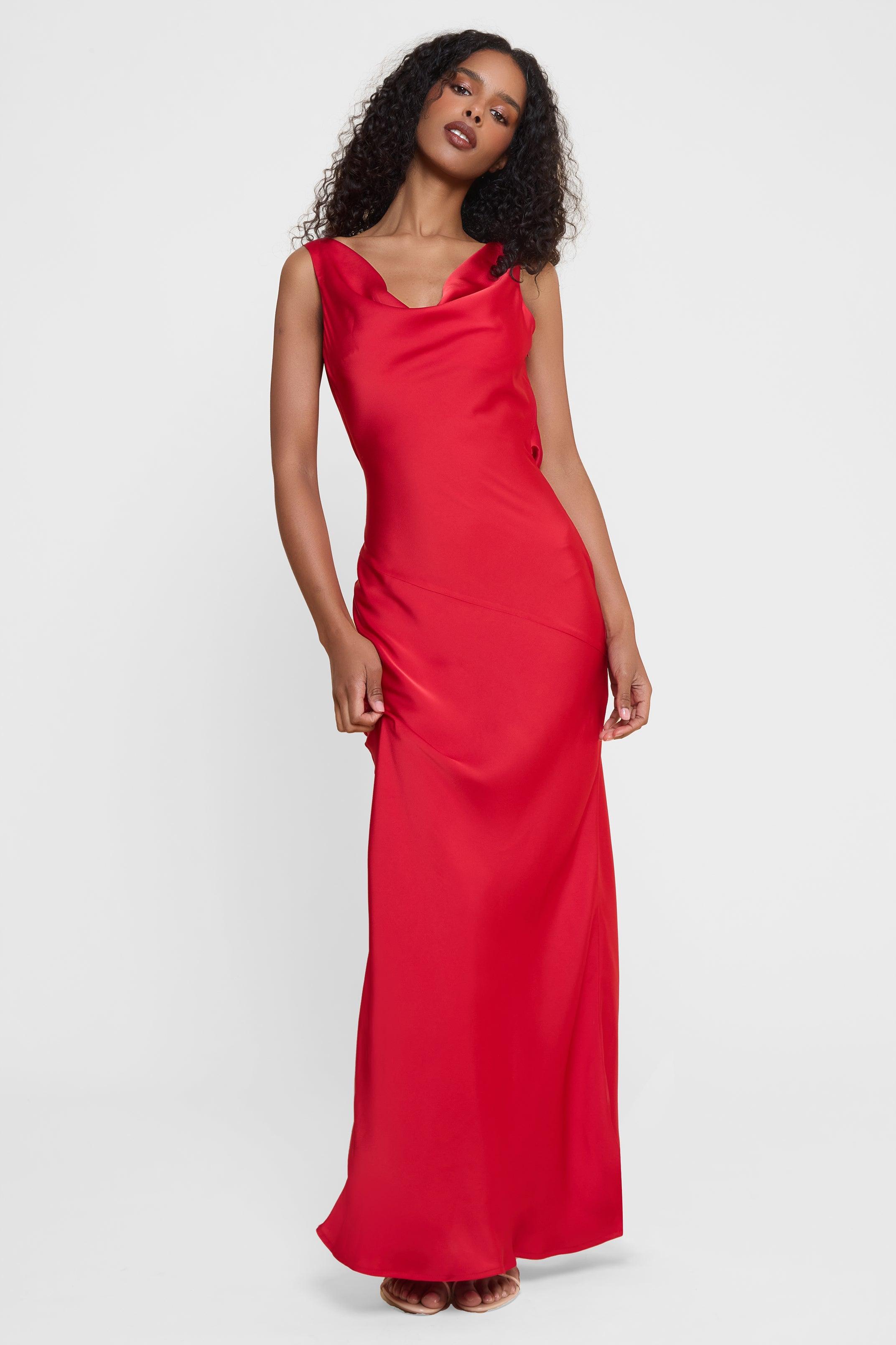 Vestido Longo Aurora em cetim acetinado com decote drapeado e costas abertas, ideal para eventos sofisticados. Majestique.4