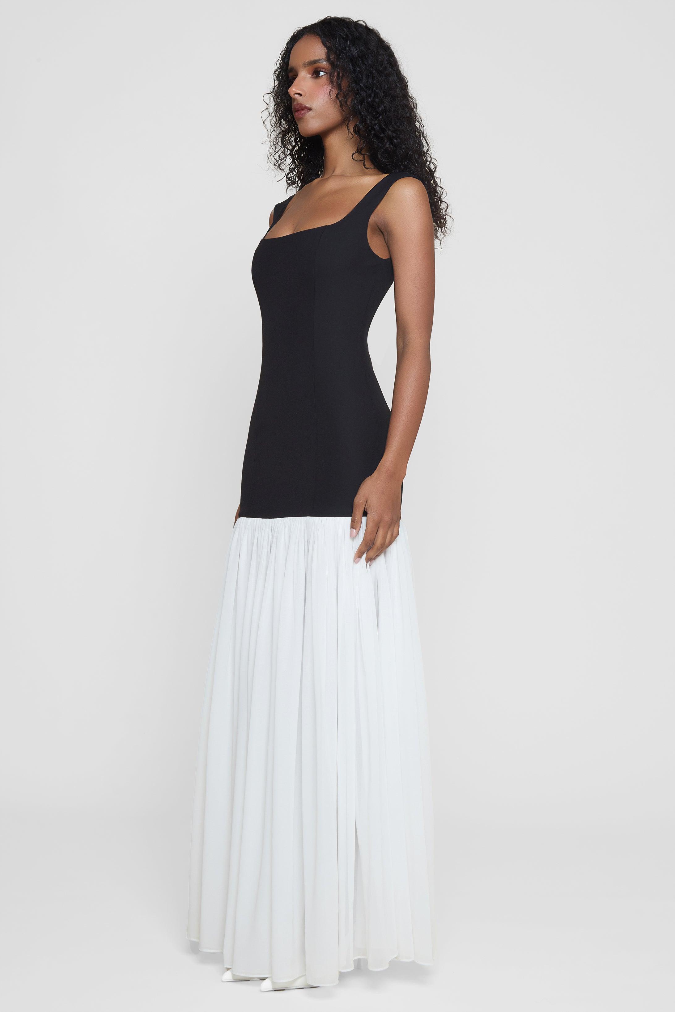 Vestido Longo Celestine com modelagem ajustada e saia em chiffon drapeado, ideal para eventos sofisticados. Majestique.3
