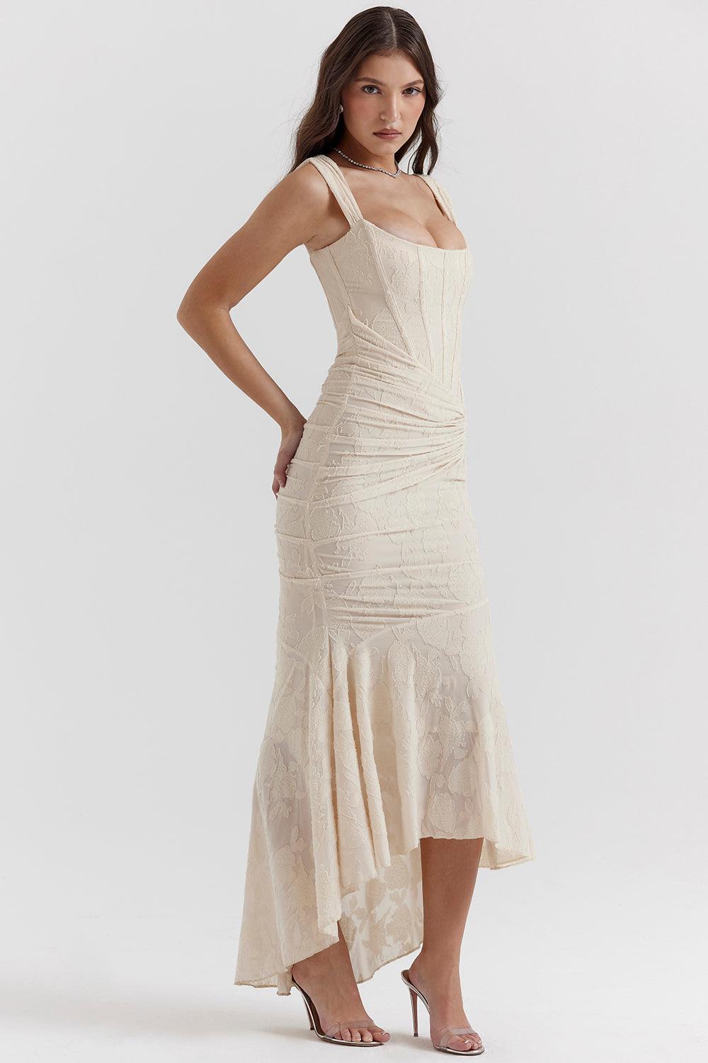 Vestido Longo Eveline em jersey burnout texturizado com corset estruturado e drapeado na cintura, ideal para eventos sofisticados. Majestique. bege4