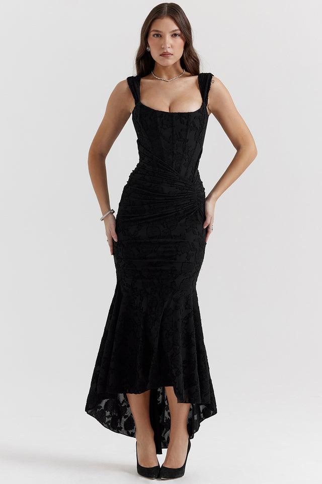 Vestido Longo Eveline em jersey burnout texturizado com corset estruturado e drapeado na cintura, ideal para eventos sofisticados. Majestique. preto