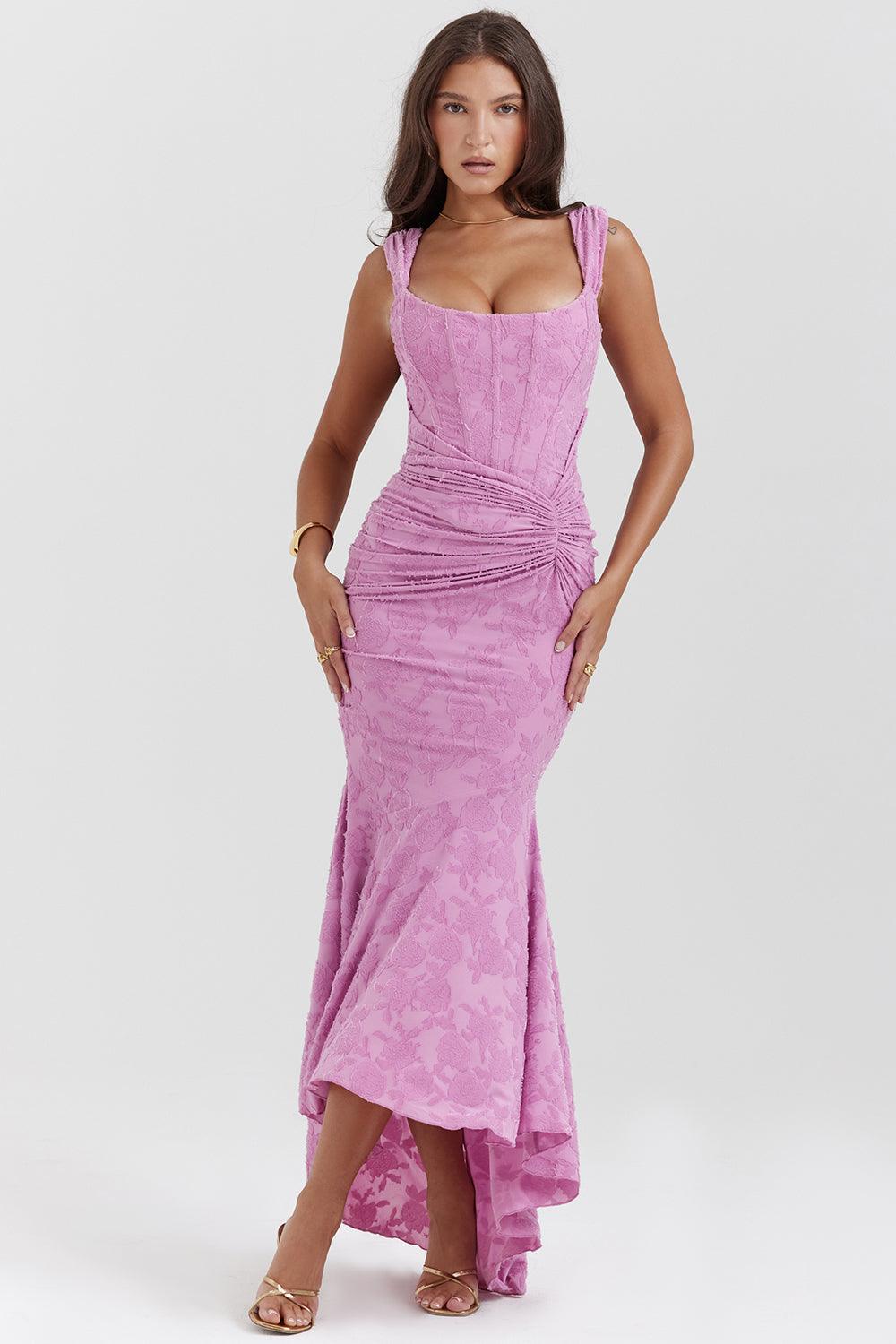 Vestido Longo Eveline em jersey burnout texturizado com corset estruturado e drapeado na cintura, ideal para eventos sofisticados. Majestique. rosa2