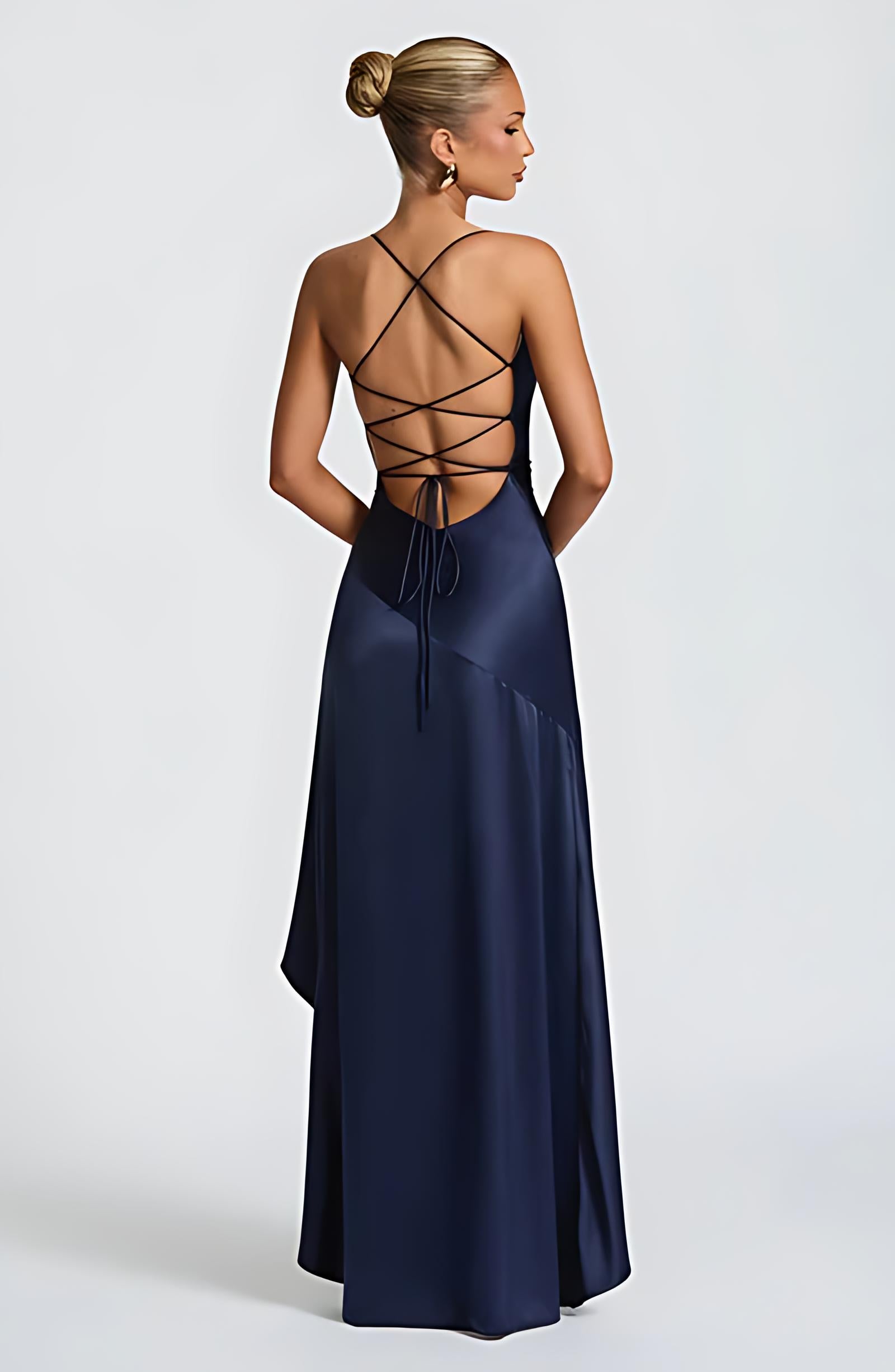 Vestido Longo Cetim Mullet Fenda Vivienne