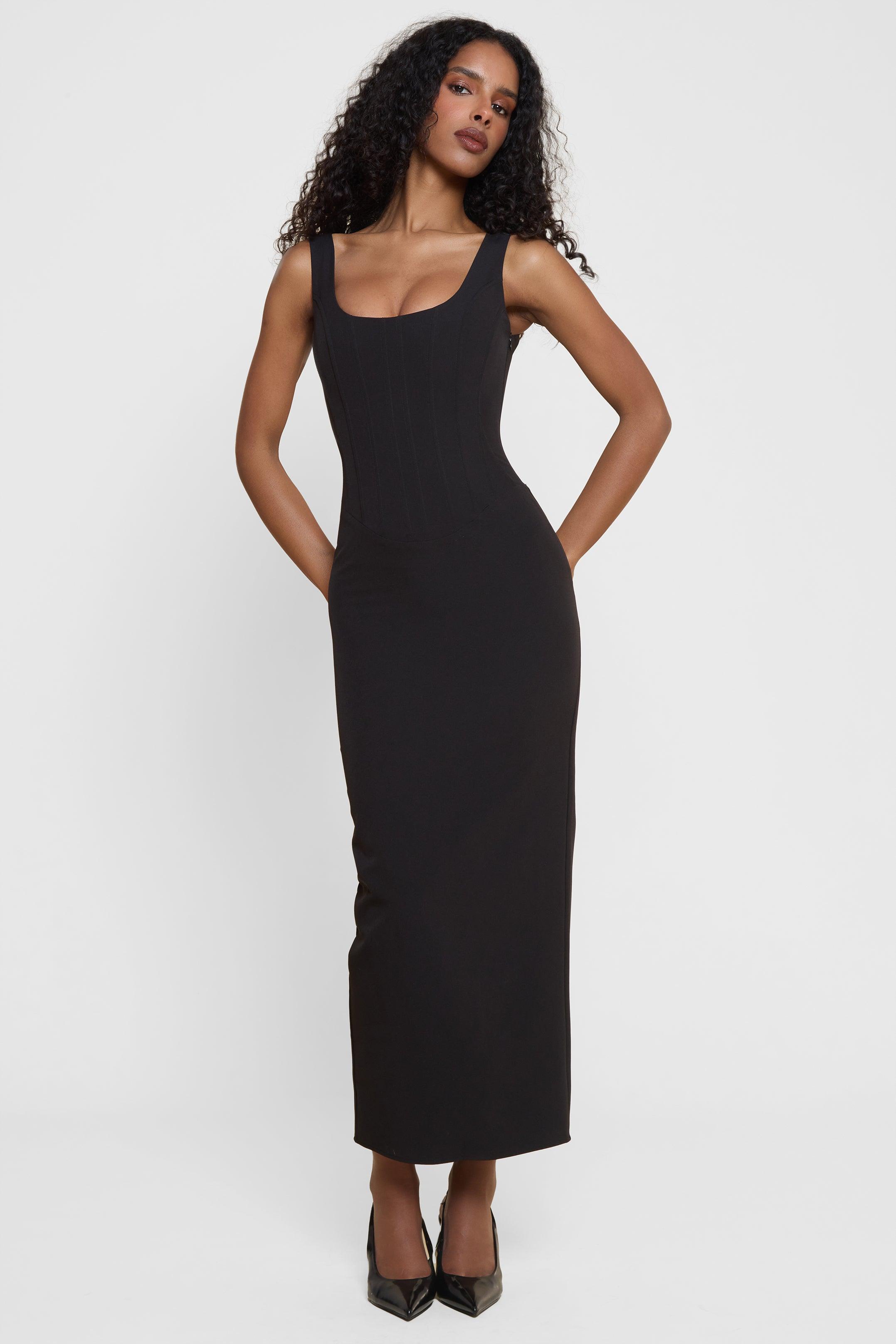 Vestido Midi Valencia em crepe premium com corset estruturado e modelagem ajustada, ideal para eventos sofisticados. Majestique.1