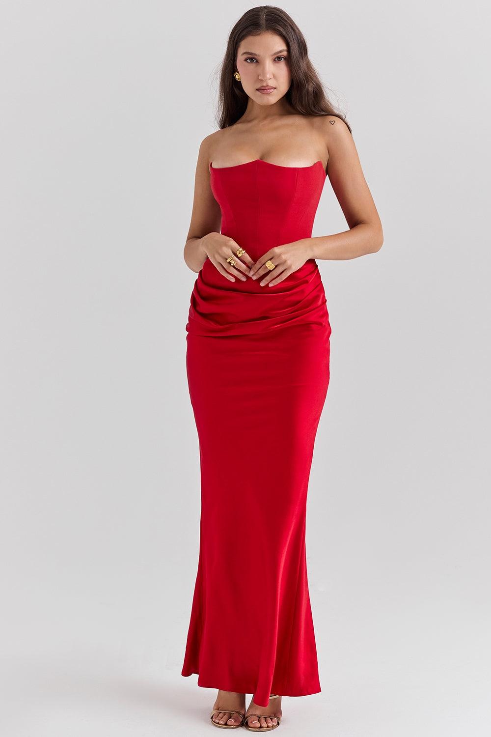 Vestido Longo Amélie disponível nas cores marrom, vermelho, rosa, preto e branco, com corset estruturado e saia de veludo fluída, ideal para eventos sofisticados. Majestique.13