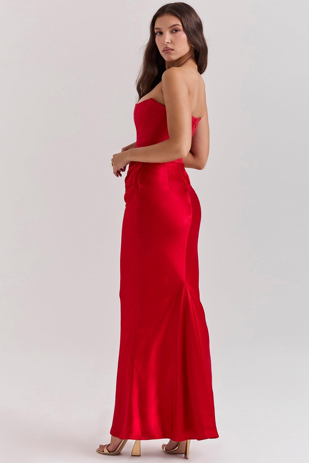 Vestido Longo Amélie disponível nas cores marrom, vermelho, rosa, preto e branco, com corset estruturado e saia de veludo fluída, ideal para eventos sofisticados. Majestique.15